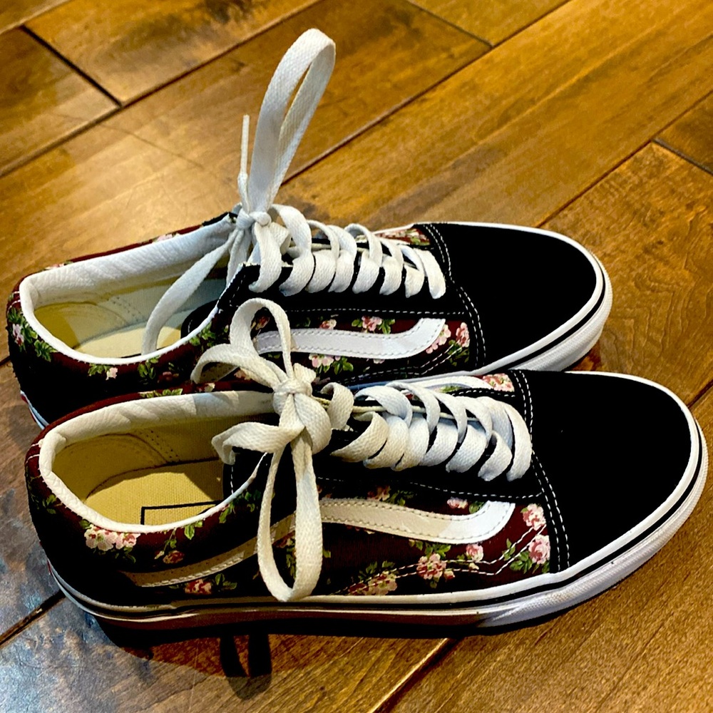 Vans shoes size 8 woman’s